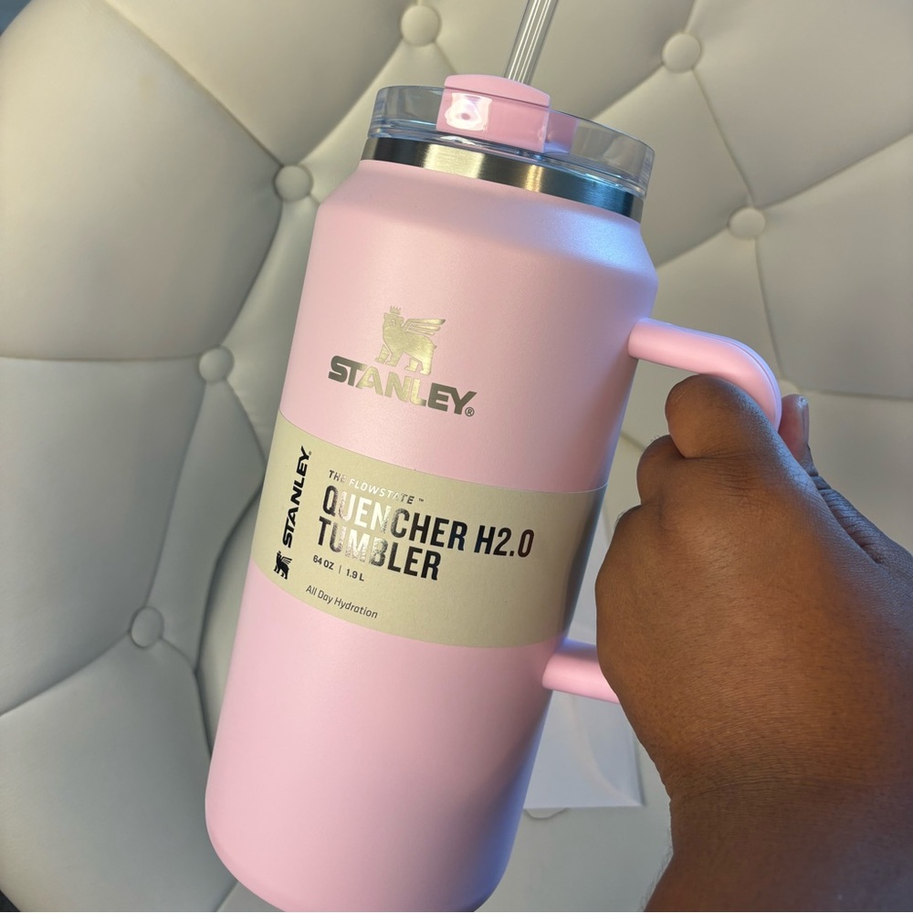 Pink Stanely cup in pink